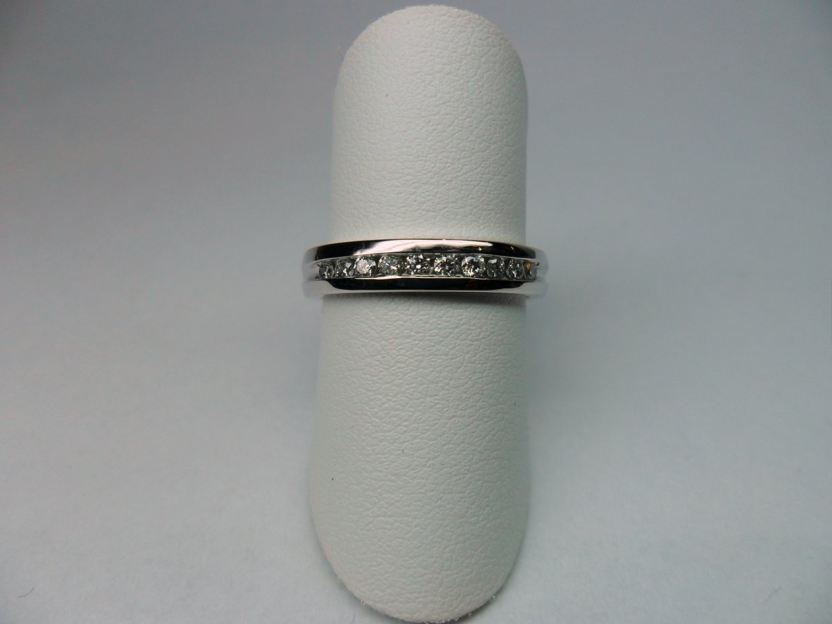 Rail Ring Witgoud 0.25 crt.